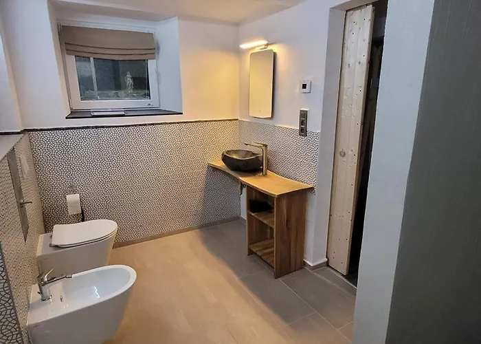 Apartamento Thisa 4 *